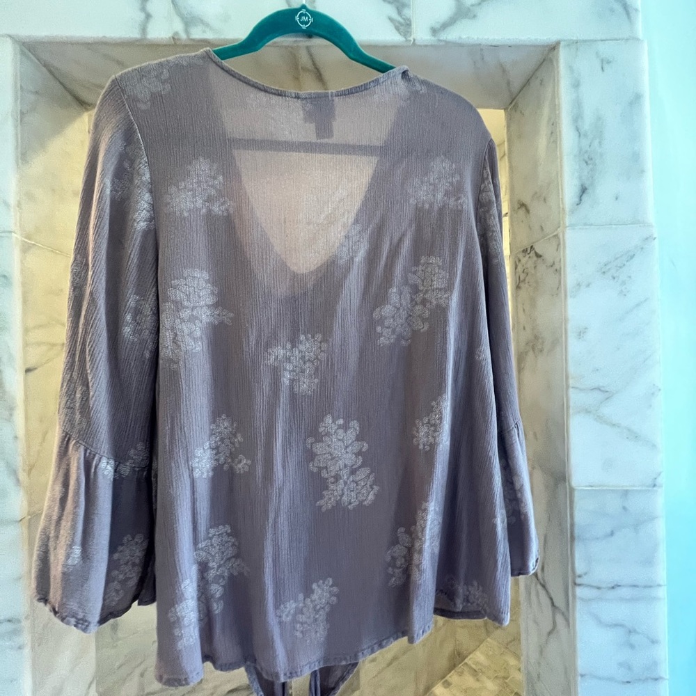 XL lavender top
